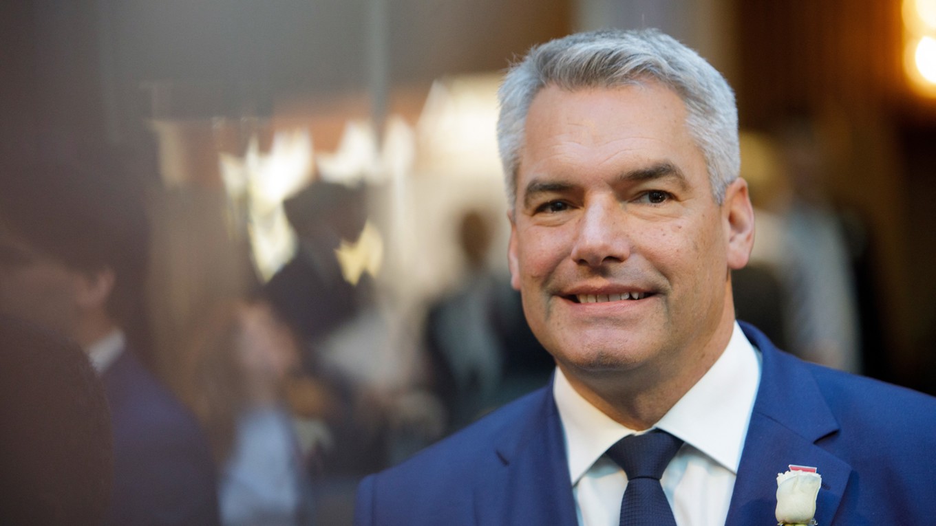 Österrike erbjuder syrier 1 000 euro för att återvända till sitt hemland