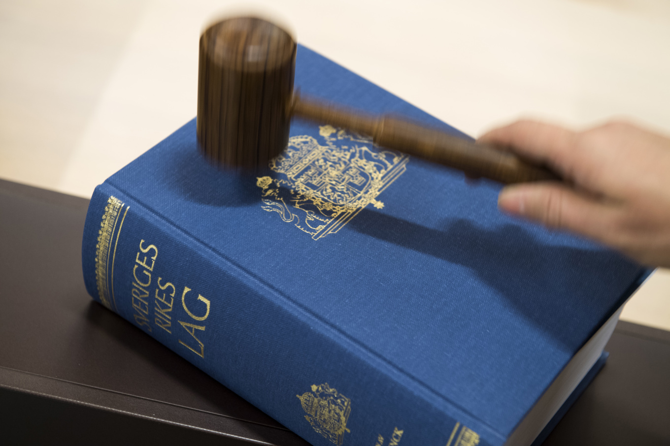 Våldtog 15-åring – hovrätten sänker straff