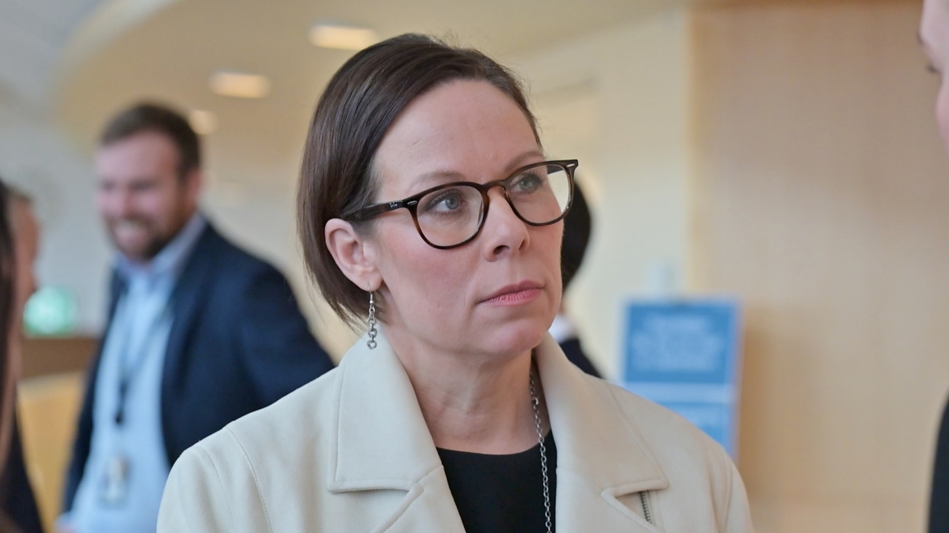 Riazat Rid Malmer Stenergard (M) tillbakavisar Riazat: ”Kritiken saknar grund”