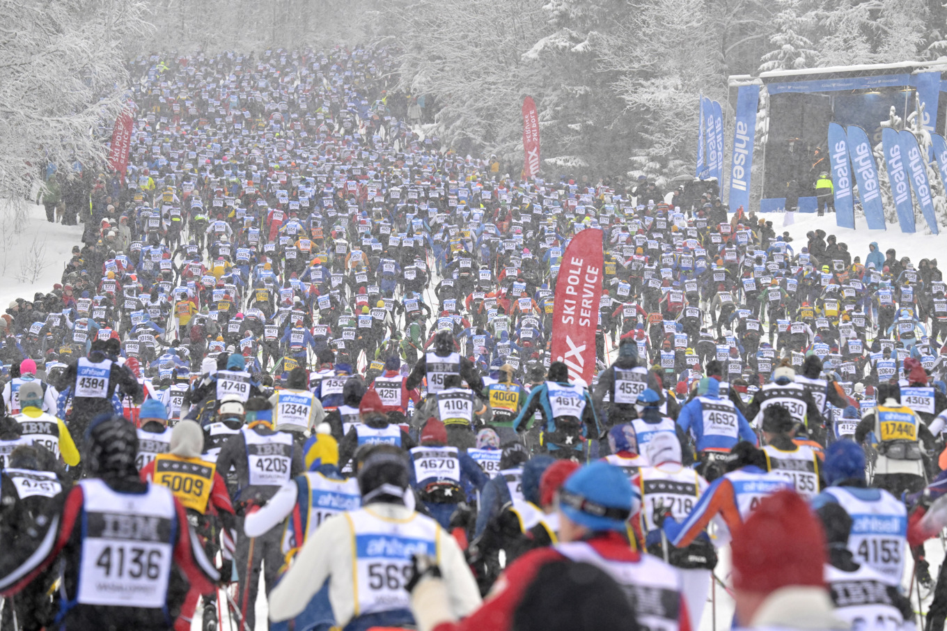 SVT:s k&auml;ndis&aring;kare i Vasaloppet, influeraren Julia Franz&eacute;n, klarade f&ouml;rsta repet i Sm&aring;gan. Foto: Ulf Palm/TT